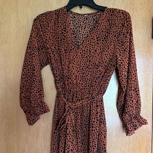 Beautiful animal print dress. Wire once ! Excellent condition